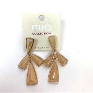 Mia Collection earrings classic career trendy